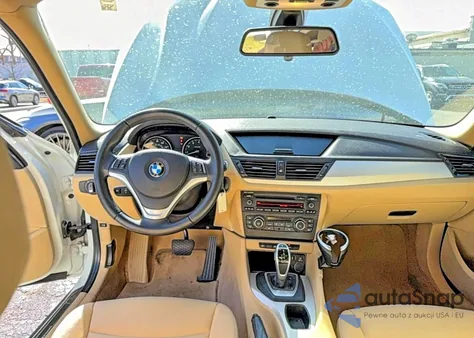 2015 BMW X1 Sdrive28I z USA, uszkodzony, nr VIN WBAVM1C5XFVW57534